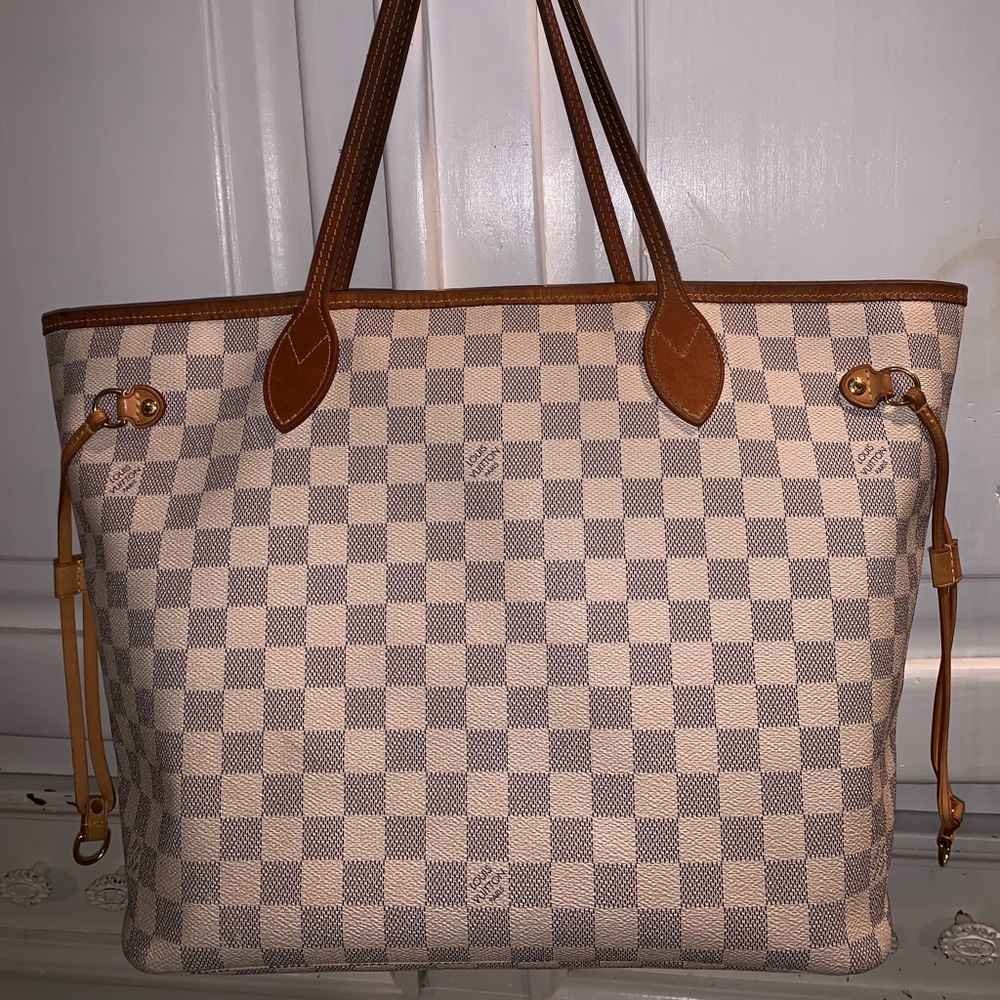 Louis Vuitton Damier Neverfull MM